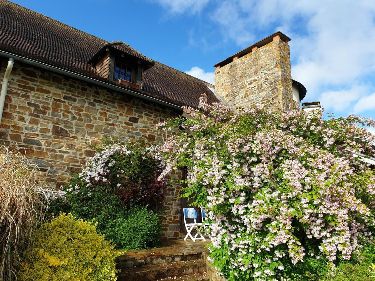 Bed and Breakfast Le Fuchier Saint-Martin-de-Fressengeas Экстерьер фото