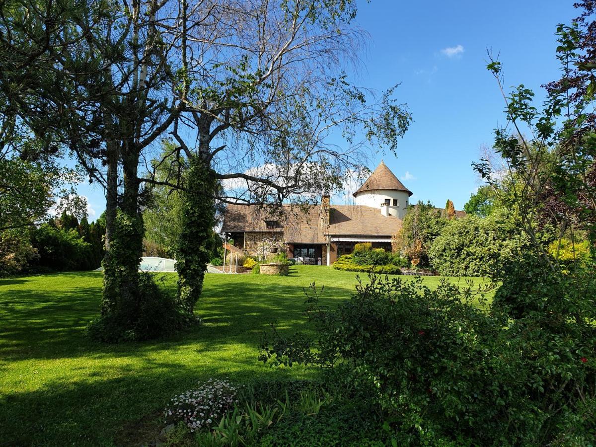 Bed and Breakfast Le Fuchier Saint-Martin-de-Fressengeas Экстерьер фото