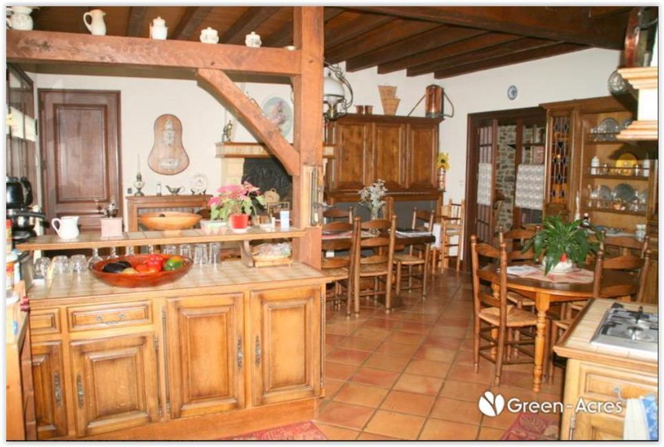 Bed and Breakfast Le Fuchier Saint-Martin-de-Fressengeas Экстерьер фото