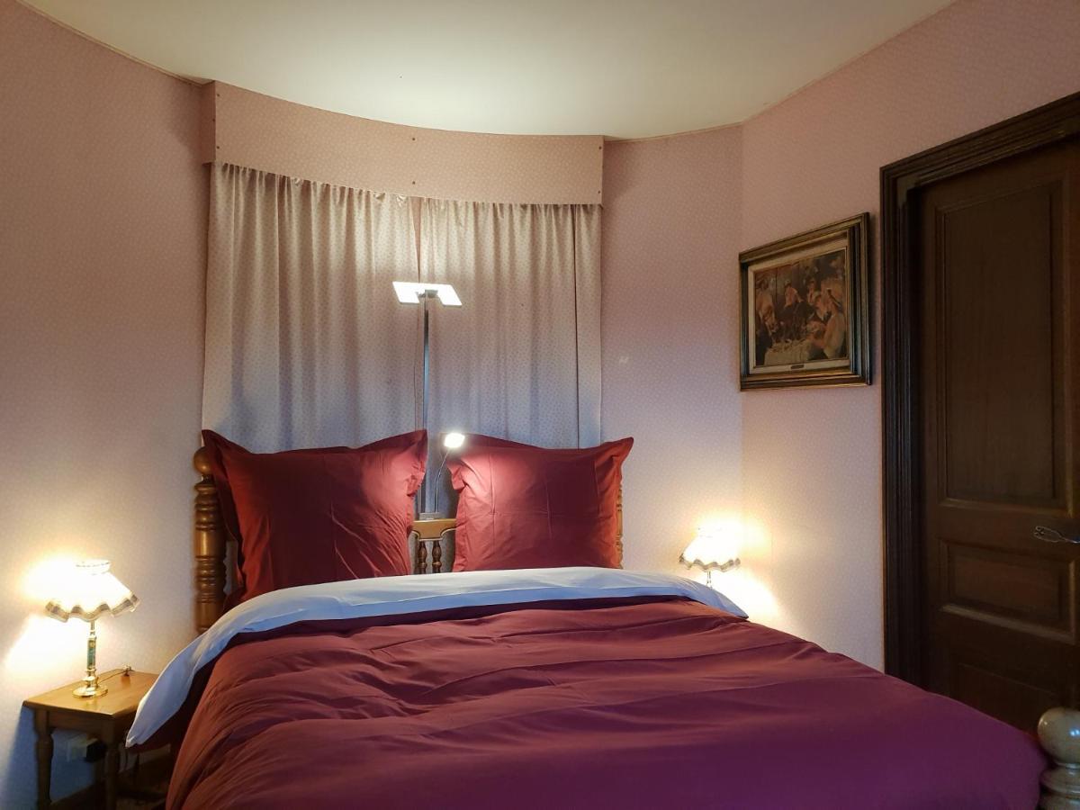 Bed and Breakfast Le Fuchier Saint-Martin-de-Fressengeas Экстерьер фото